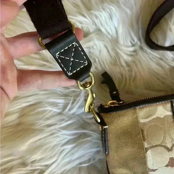 Coach F40970 Gold Metallic Leather Suede Signature Patchwork Crossbody Bag - Picture 5 of 13